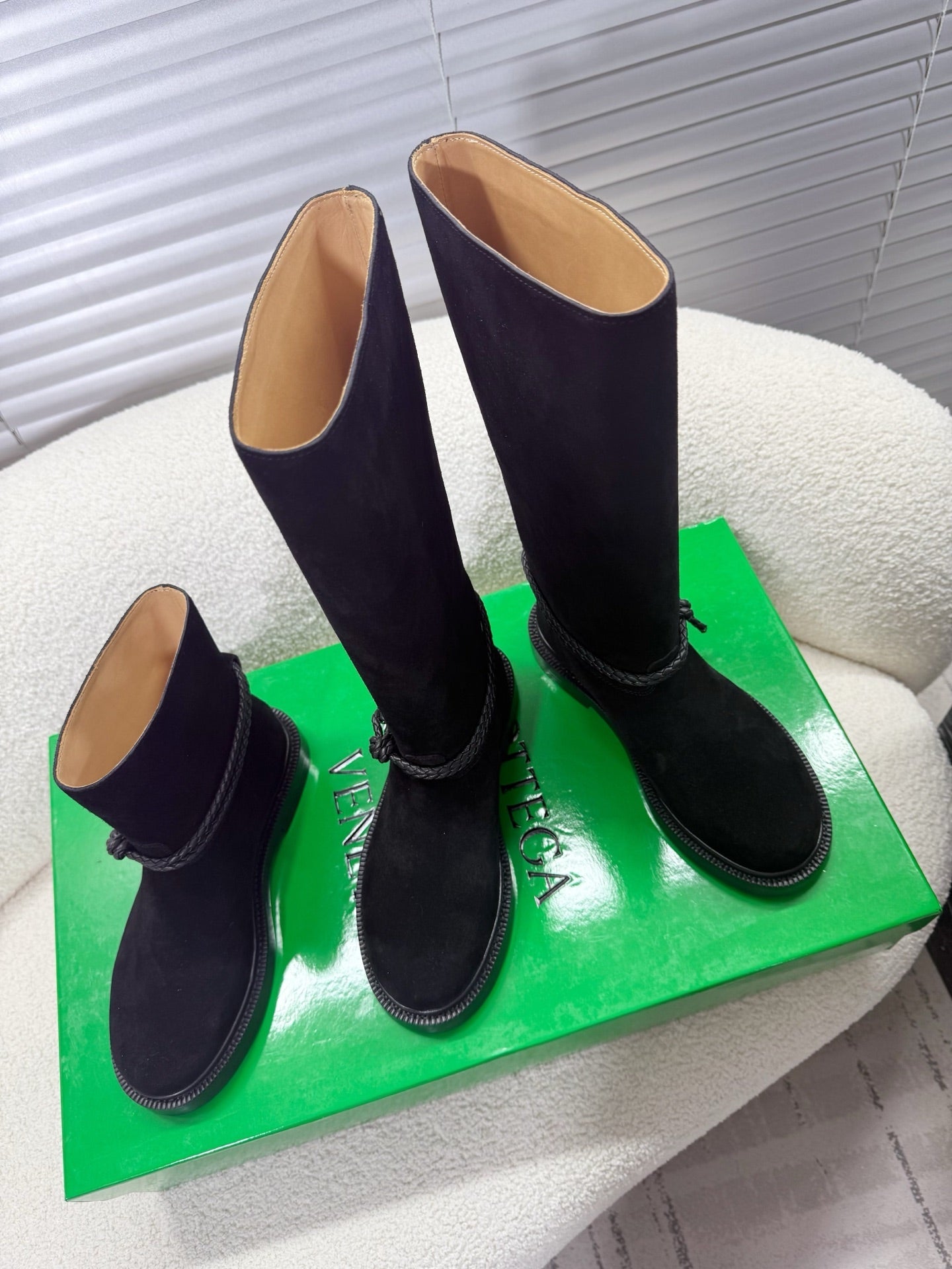 BOTTEGA VENETA 26S ANKLE BOOTS IN BLACK SUEDE WITH ROPE DETAIL