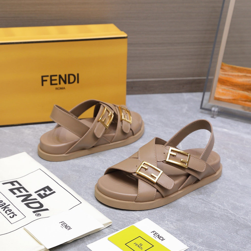 FENDI 26S FLAT SANDALS IN PALE BEIGE CALFSKIN