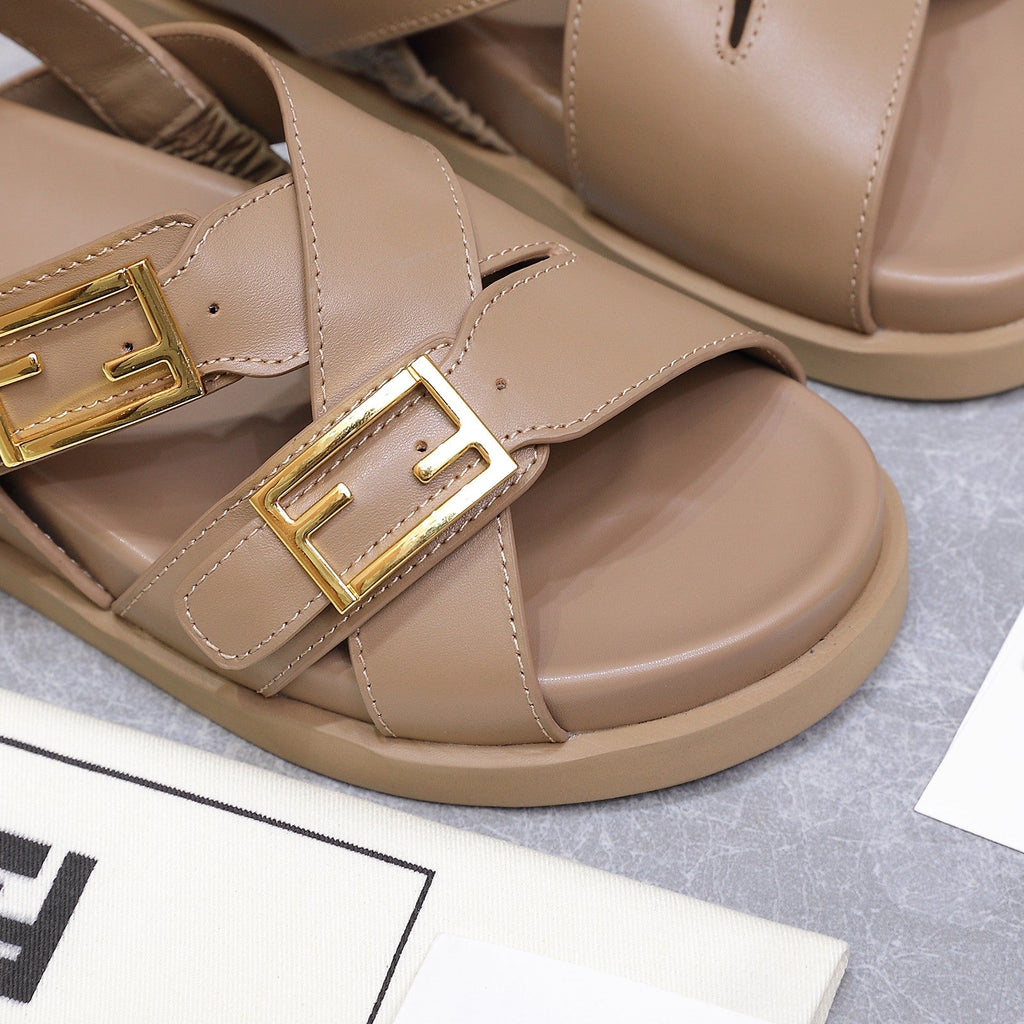 FENDI 26S FLAT SANDALS IN PALE BEIGE CALFSKIN