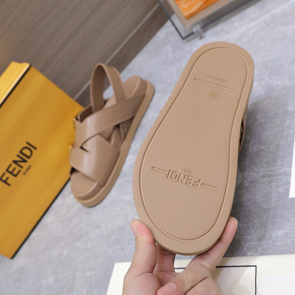 FENDI 26S FLAT SANDALS IN PALE BEIGE CALFSKIN