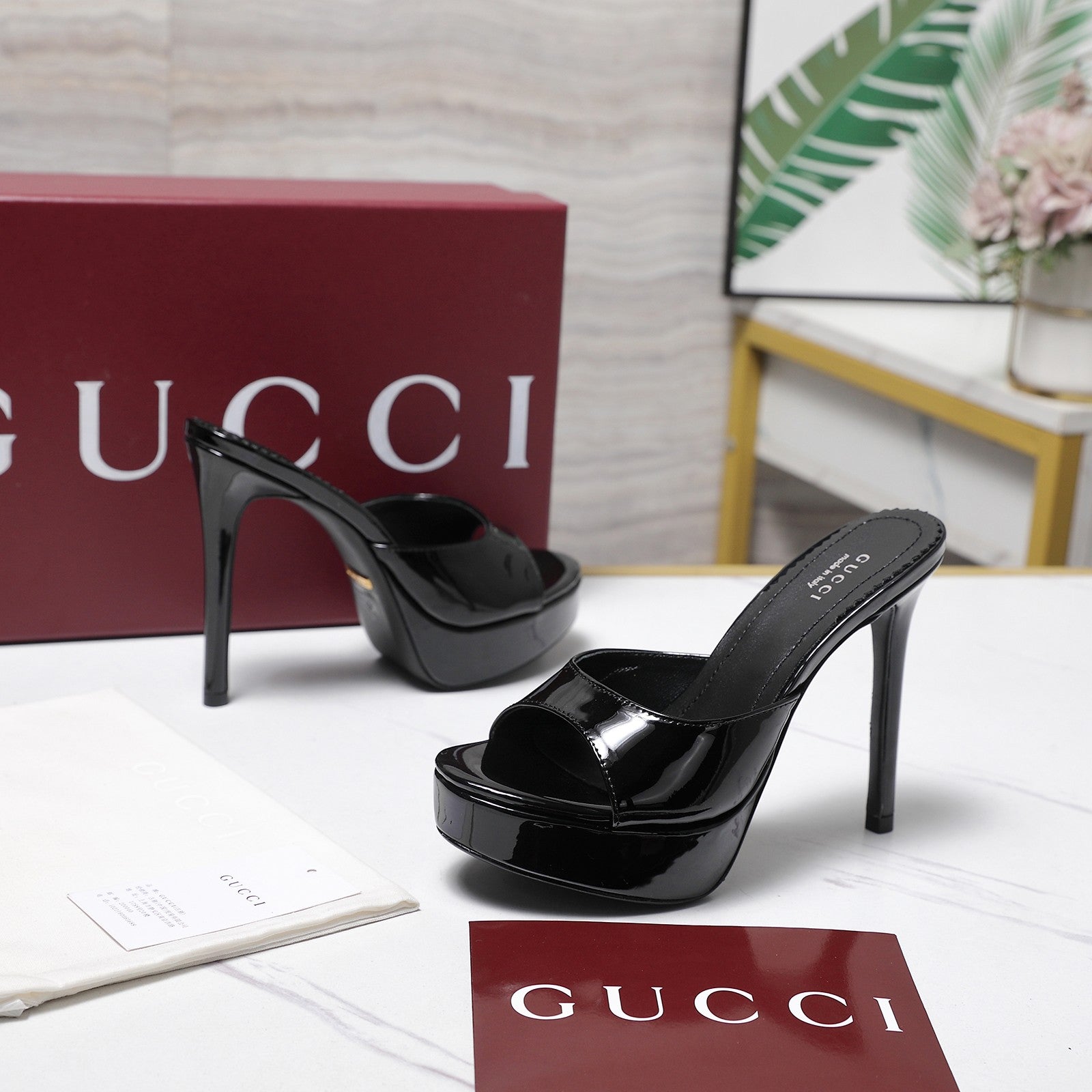GUCCI 26S HEELED SLIDE SANDALS 120MM IN BLACK PATENT CALFSKIN