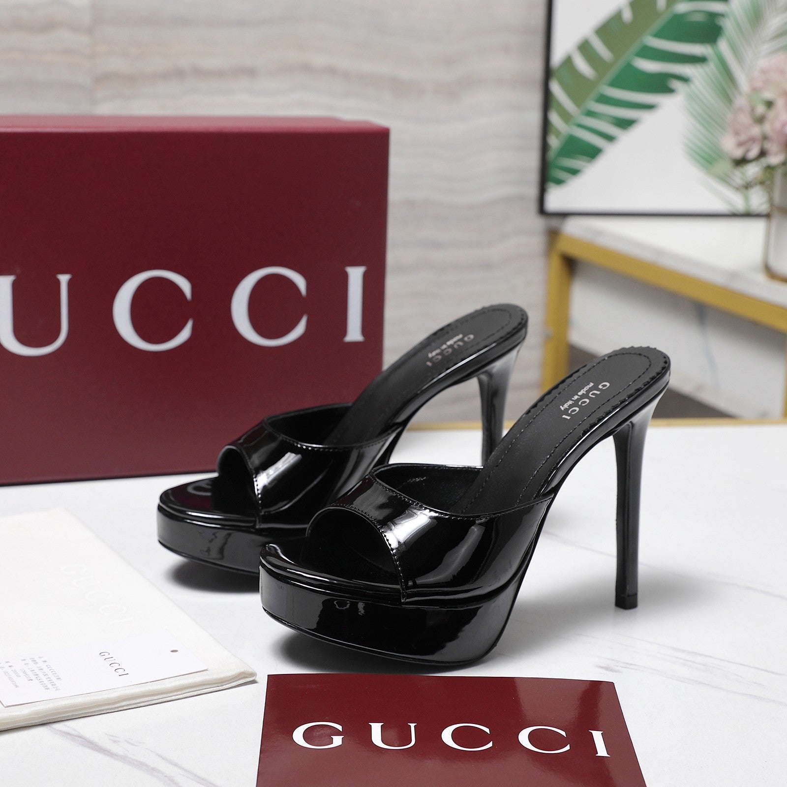 GUCCI 26S HEELED SLIDE SANDALS 120MM IN BLACK PATENT CALFSKIN