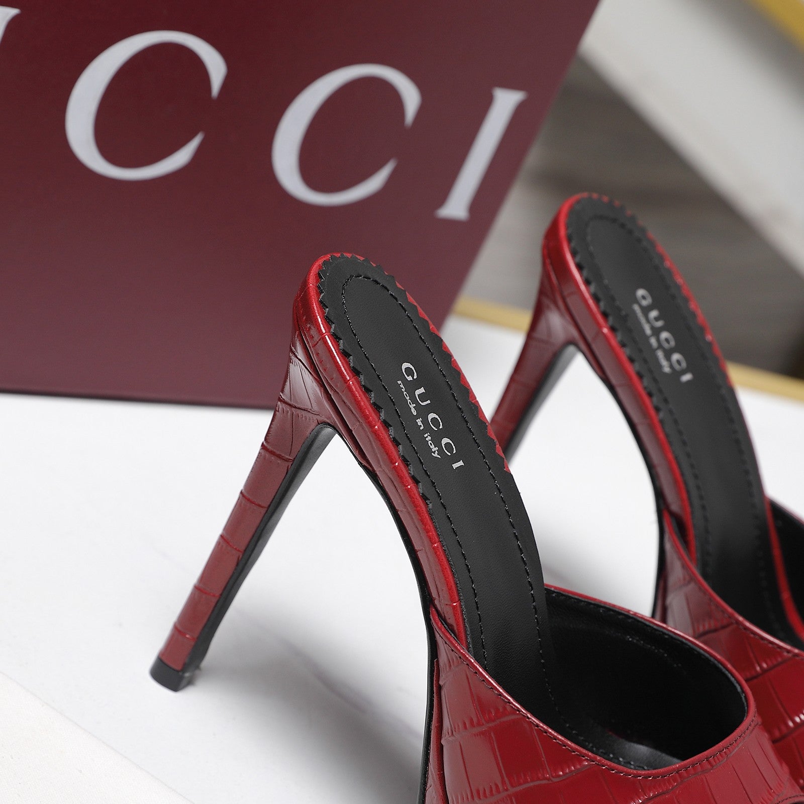 GUCCI 26S HEELED SLIDE SANDALS 120MM IN DARK RED CROCODILE EMBOSSED PATENT CALFSKIN