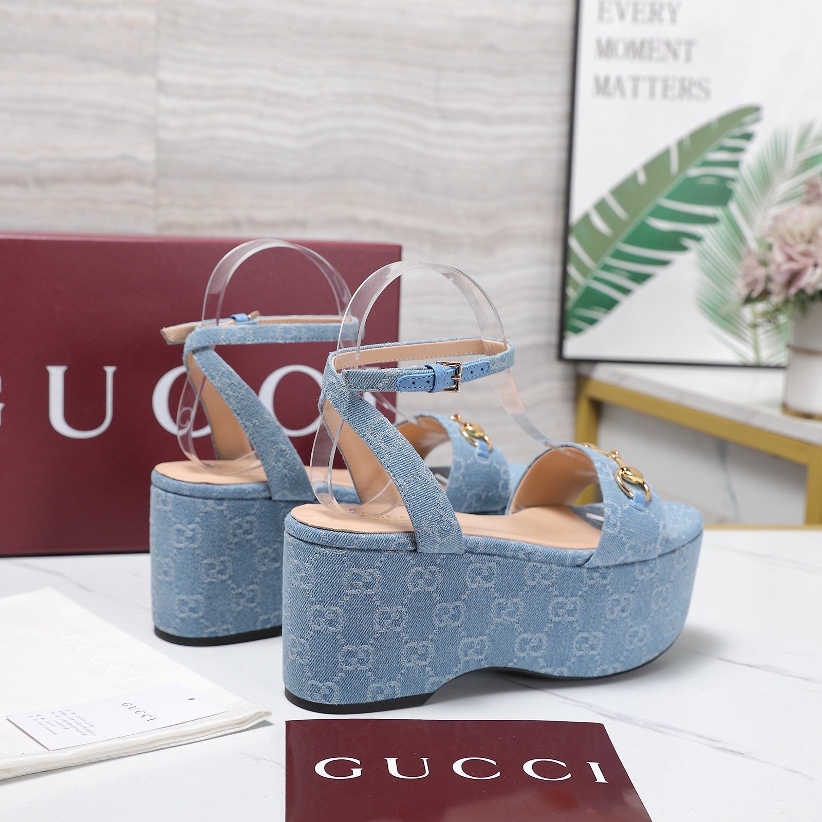GUCCI 26S WEDGE SANDALS 80 MM IN LIGHT BLUE GG DENIM GOLD HARDWARE