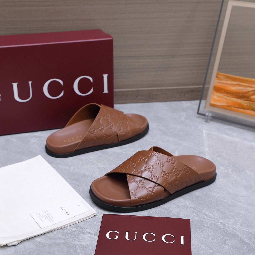 GUCCI 26S CROSSOVER SANDALS IN CARAMEL BROWN GG EMBOSSED CALFSKIN