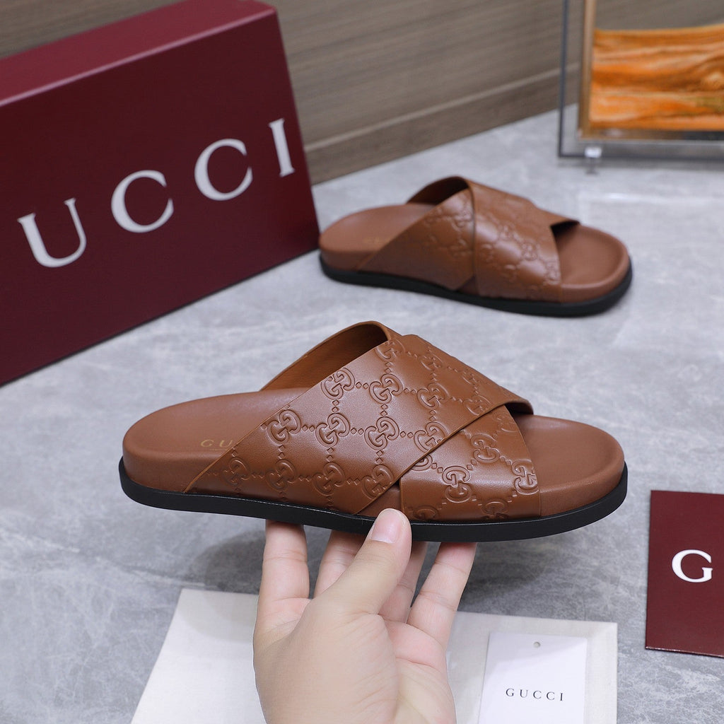 GUCCI 26S CROSSOVER SANDALS IN CARAMEL BROWN GG EMBOSSED CALFSKIN
