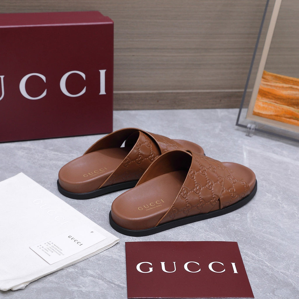 GUCCI 26S CROSSOVER SANDALS IN CARAMEL BROWN GG EMBOSSED CALFSKIN