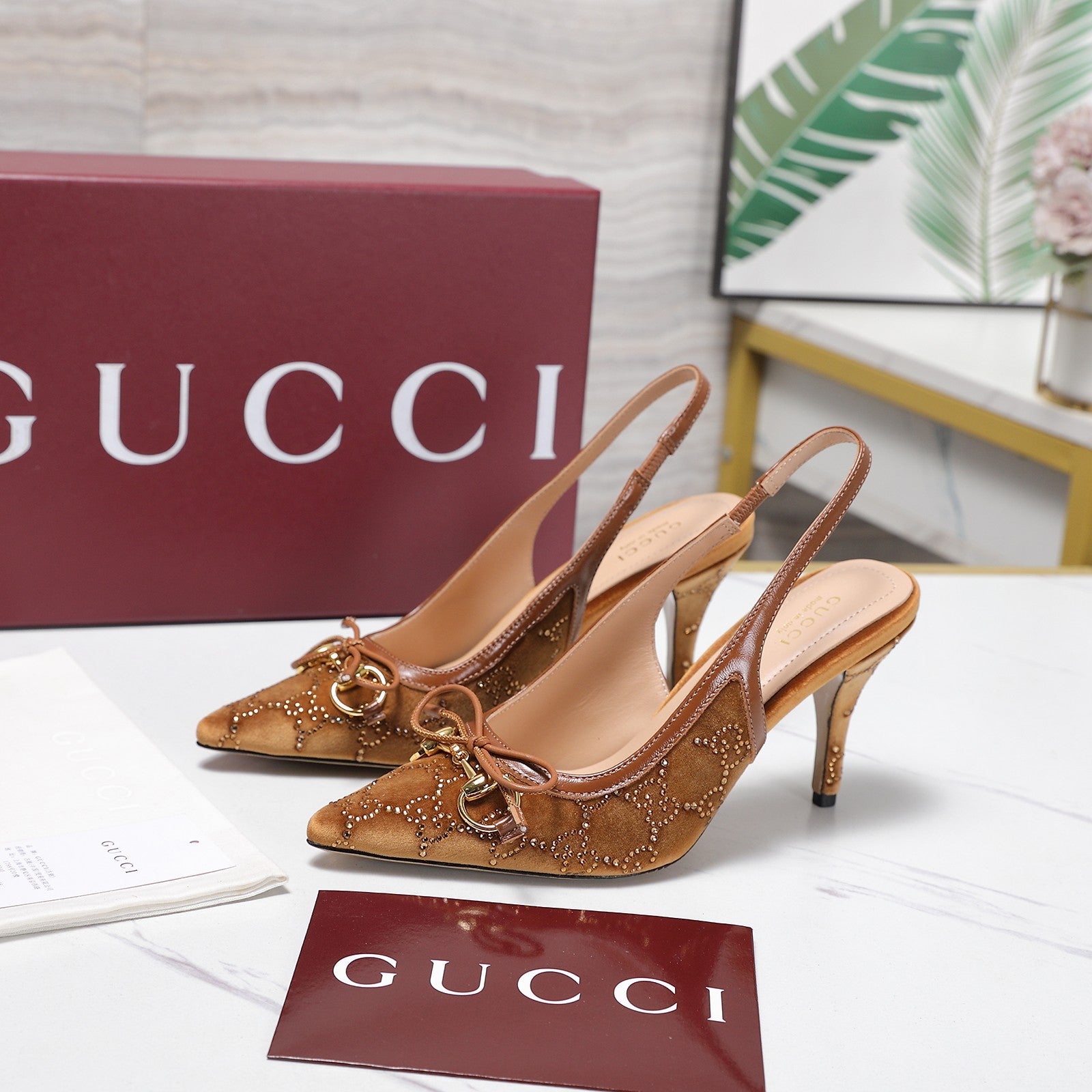 GUCCI 26S SLINGBACK PUMPS 100MM IN CARAMEL BROWN VELVET GOLD HARDWARE WITH BOW