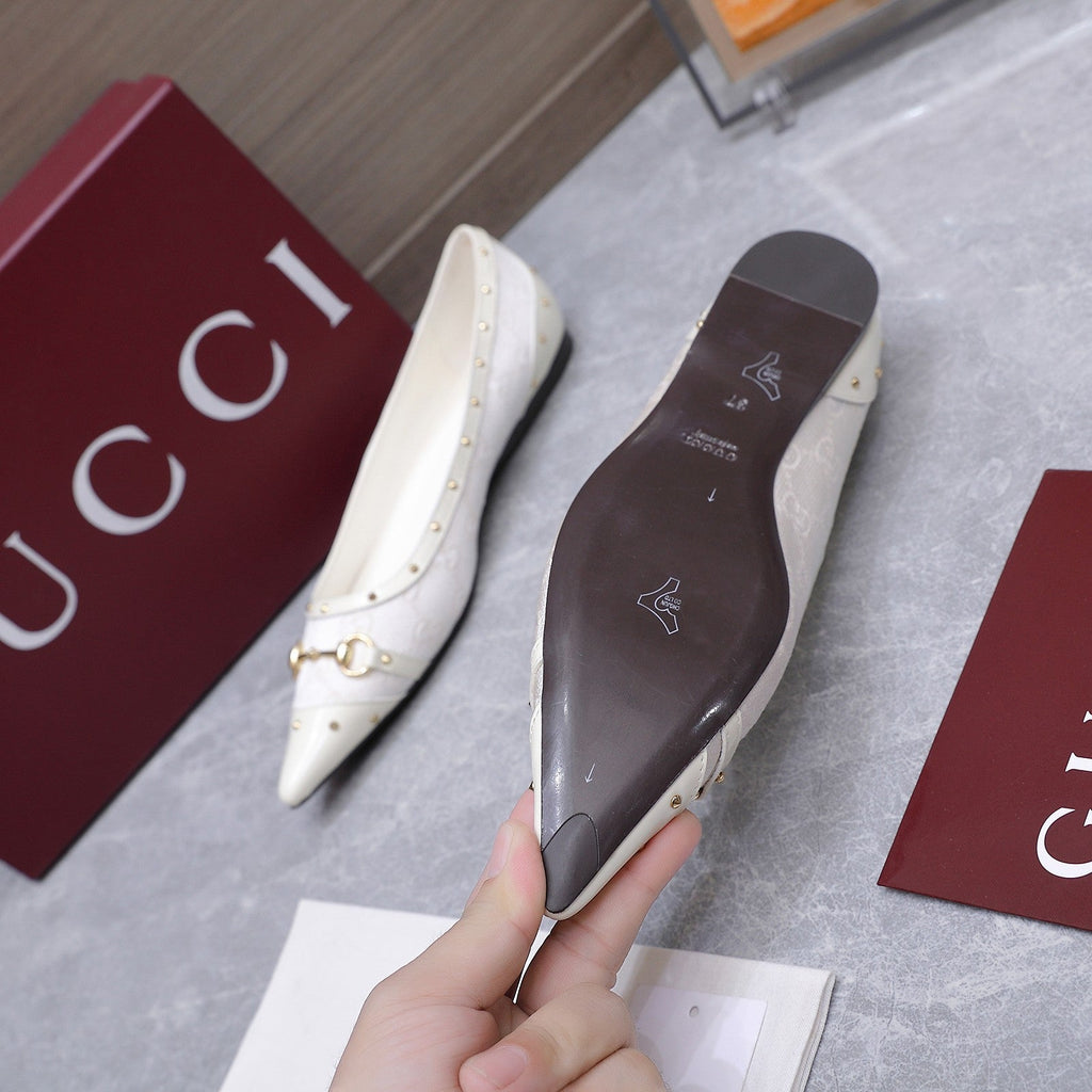 GUCCI 26S SAVOY BALLERINA FLATS IN WHITE CANVAS AND CALFSKIN WITH STUDDED TRIM