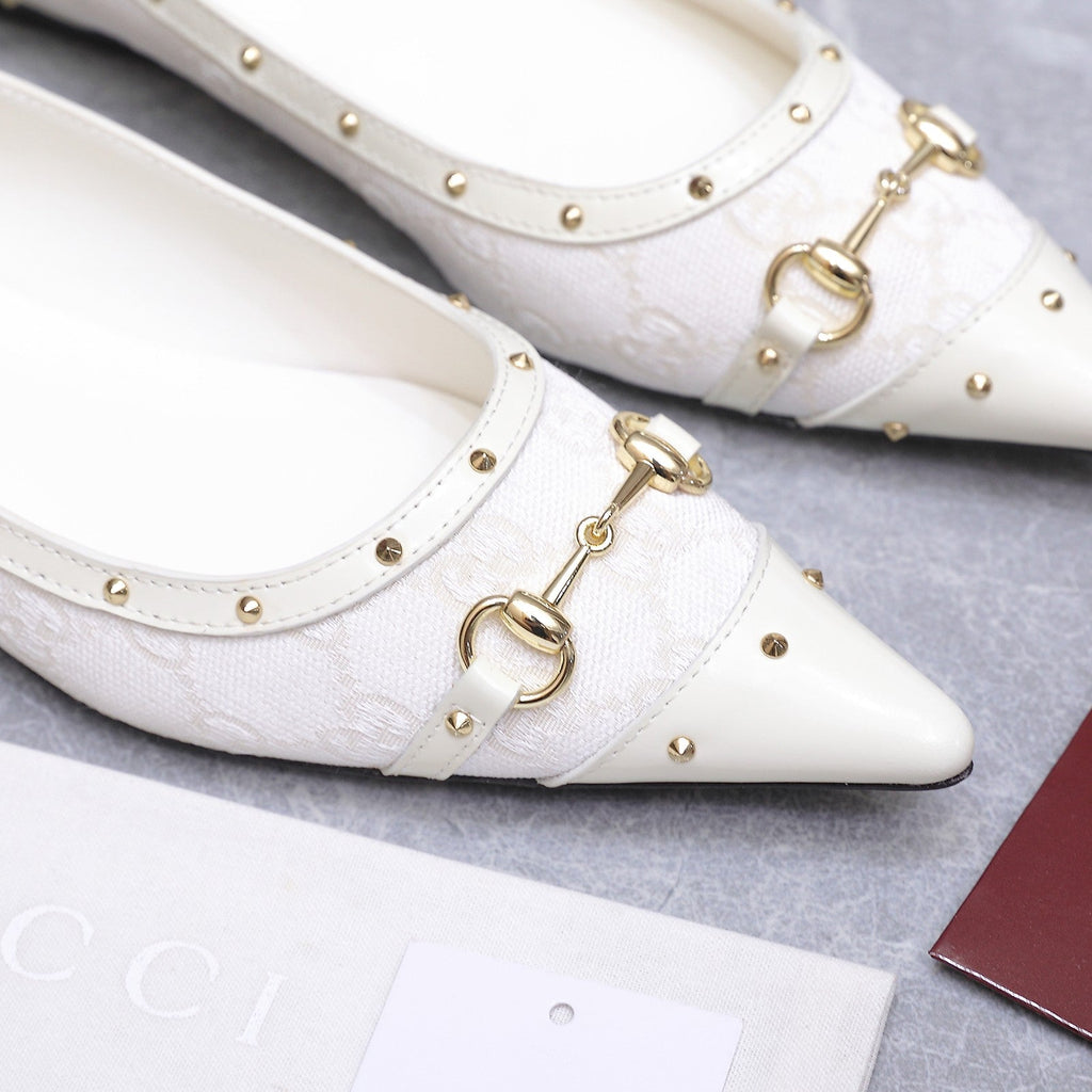 GUCCI 26S SAVOY BALLERINA FLATS IN WHITE CANVAS AND CALFSKIN WITH STUDDED TRIM