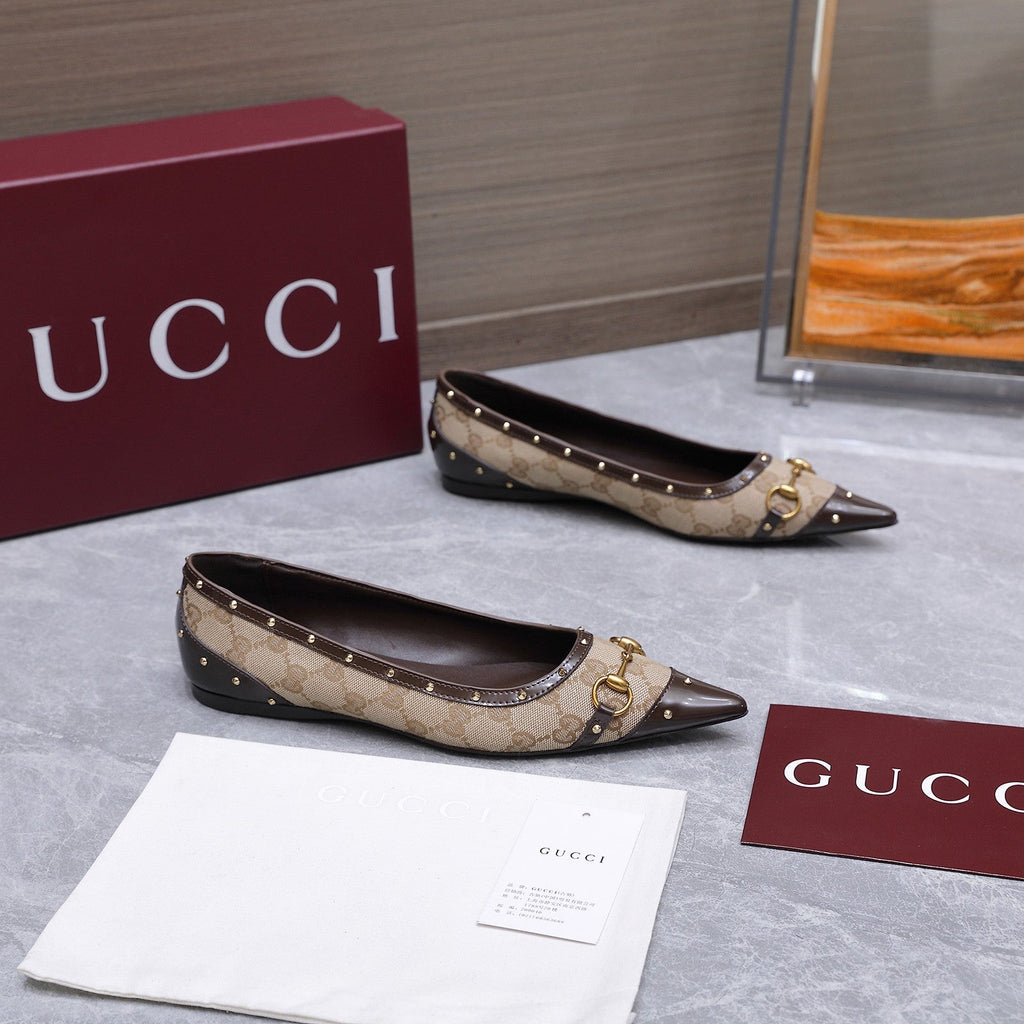 GUCCI 26S SAVOY BALLERINA FLATS IN BEIGE CANVAS AND CALFSKIN WITH STUDDED TRIM