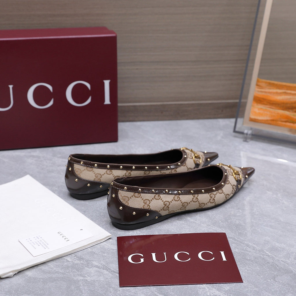 GUCCI 26S SAVOY BALLERINA FLATS IN BEIGE CANVAS AND CALFSKIN WITH STUDDED TRIM