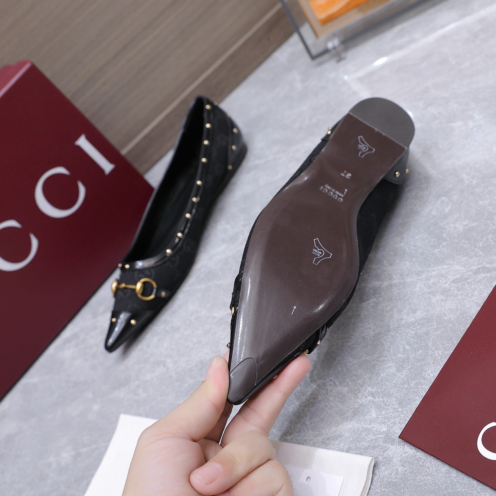 GUCCI 26S SAVOY BALLERINA FLATS IN BLACK CANVAS AND CALFSKIN WITH STUDDED TRIM