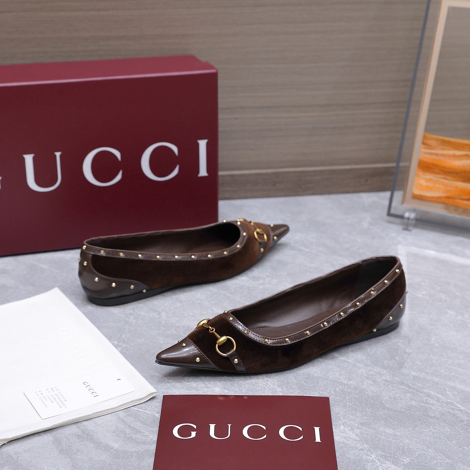 GUCCI 26S SAVOY BALLERINA FLATS IN DARK BROWN VELVET AND CALFSKIN WITH STUDDED TRIM