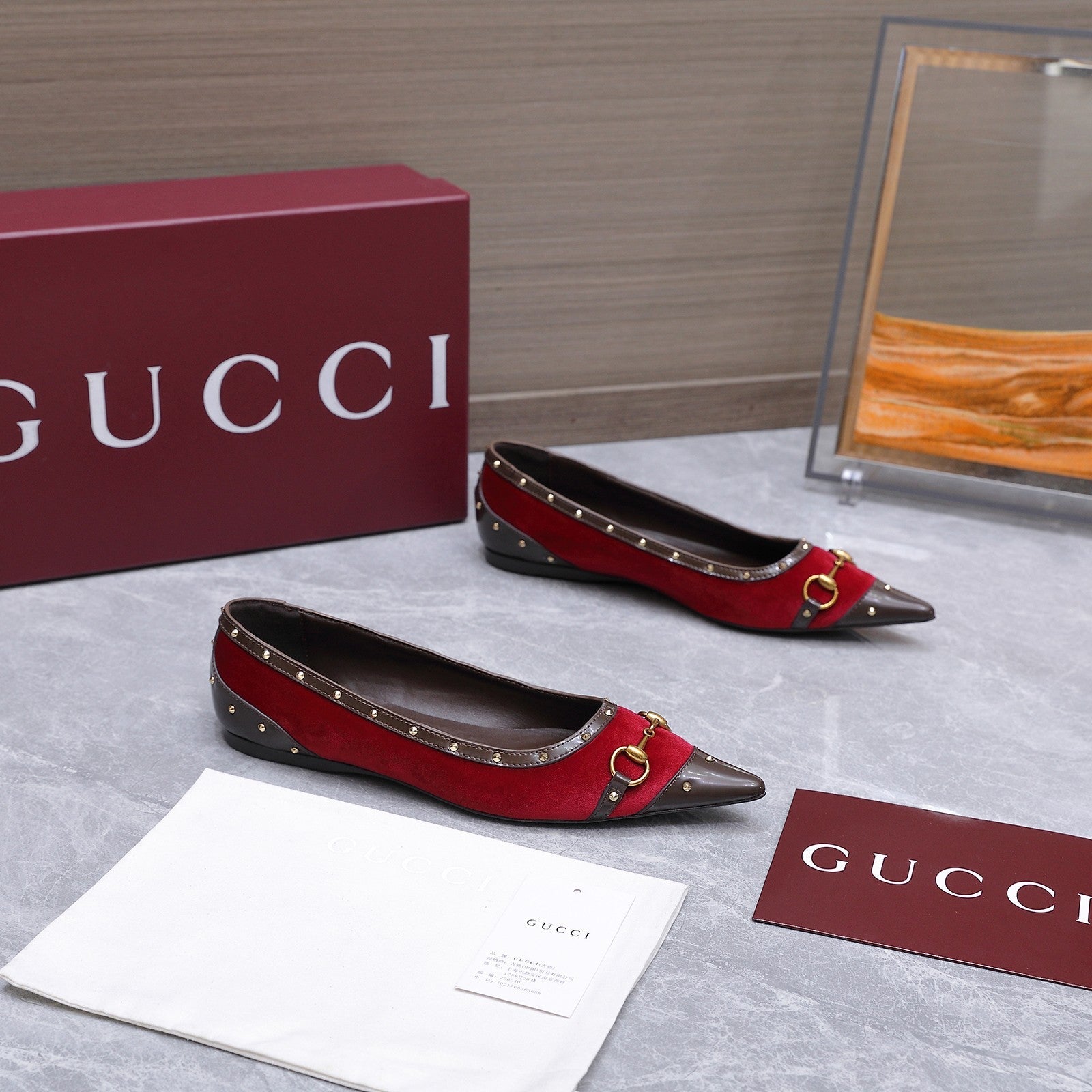 GUCCI 26S SAVOY BALLERINA FLATS IN CRIMSON RED VELVET AND CALFSKIN WITH STUDDED TRIM