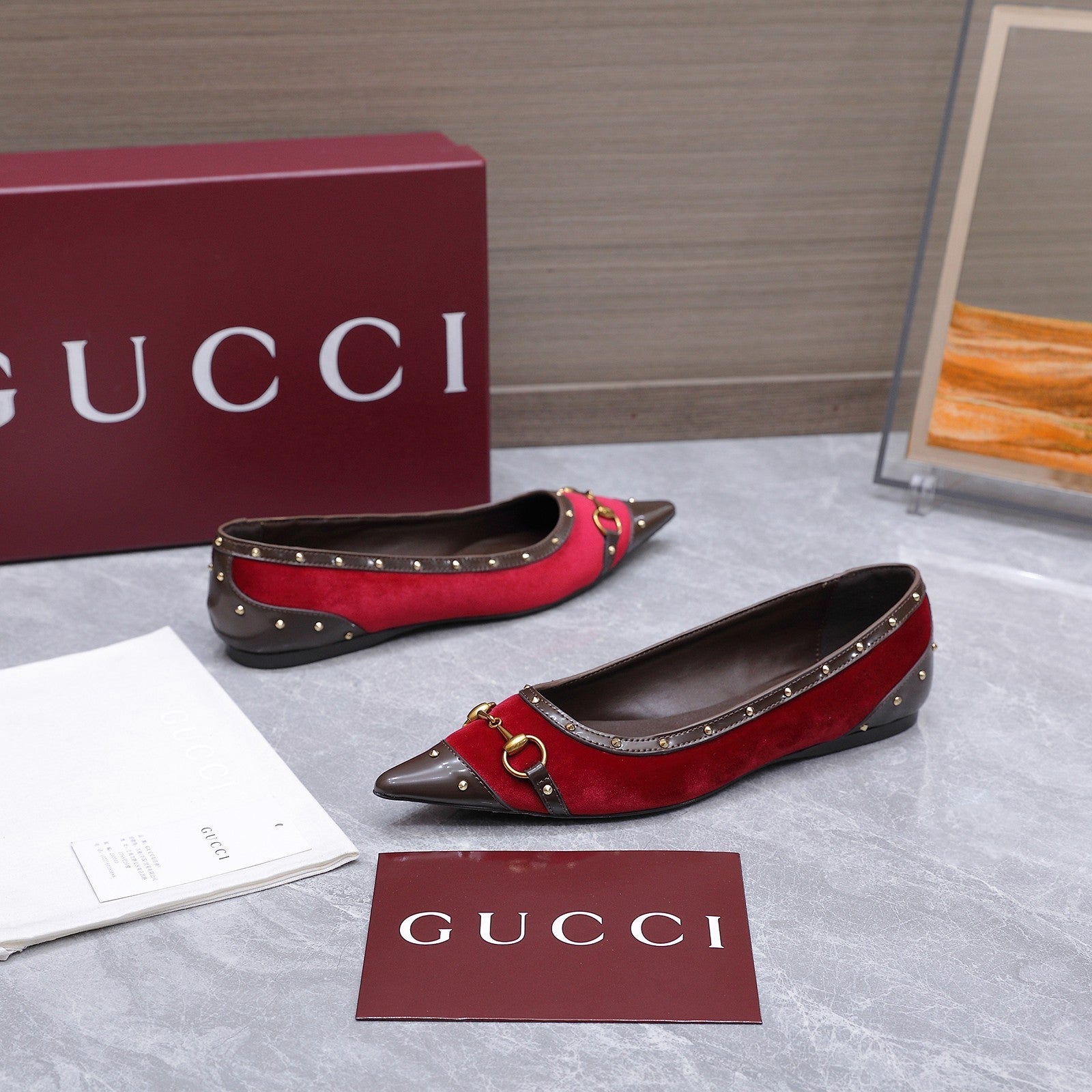 GUCCI 26S SAVOY BALLERINA FLATS IN CRIMSON RED VELVET AND CALFSKIN WITH STUDDED TRIM