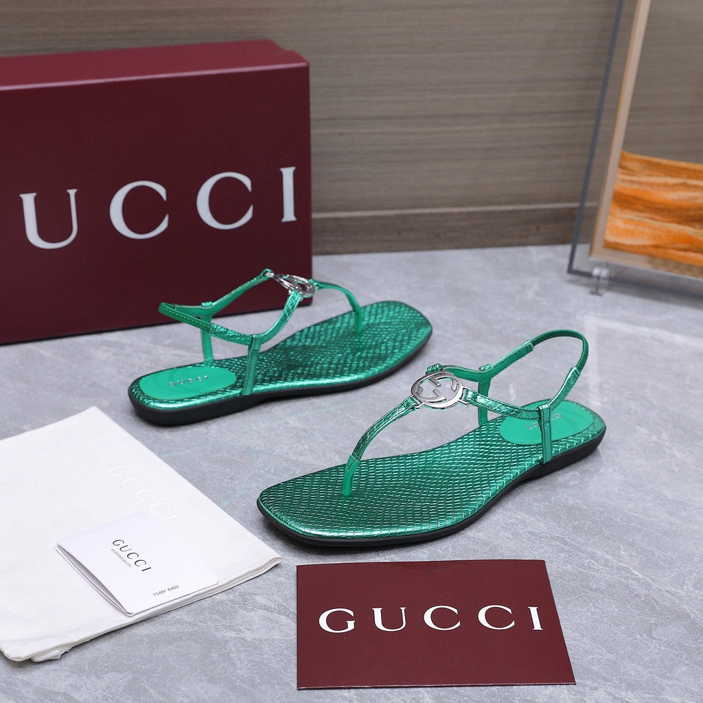 GUCCI 26S INTERLOCKING G THONG SANDALS IN EMERALD GREEN LIZARD EMBOSSED CALFSKIN
