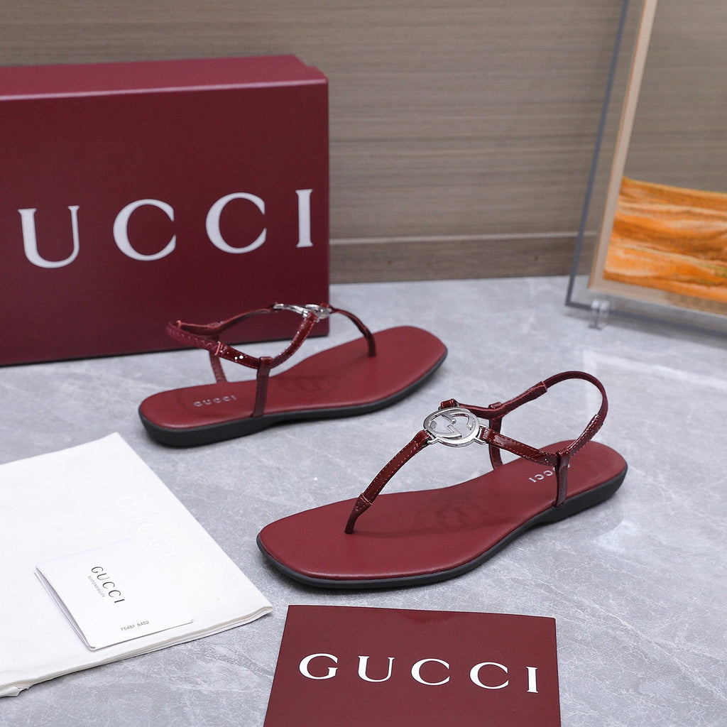 GUCCI 26S INTERLOCKING G THONG SANDALS IN BURGUNDY RED CALFSKIN