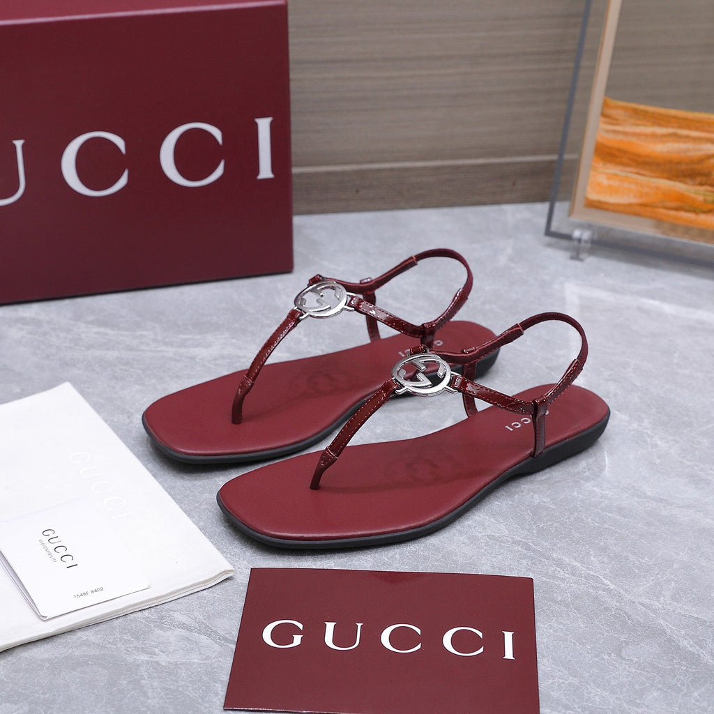 GUCCI 26S INTERLOCKING G THONG SANDALS IN BURGUNDY RED CALFSKIN