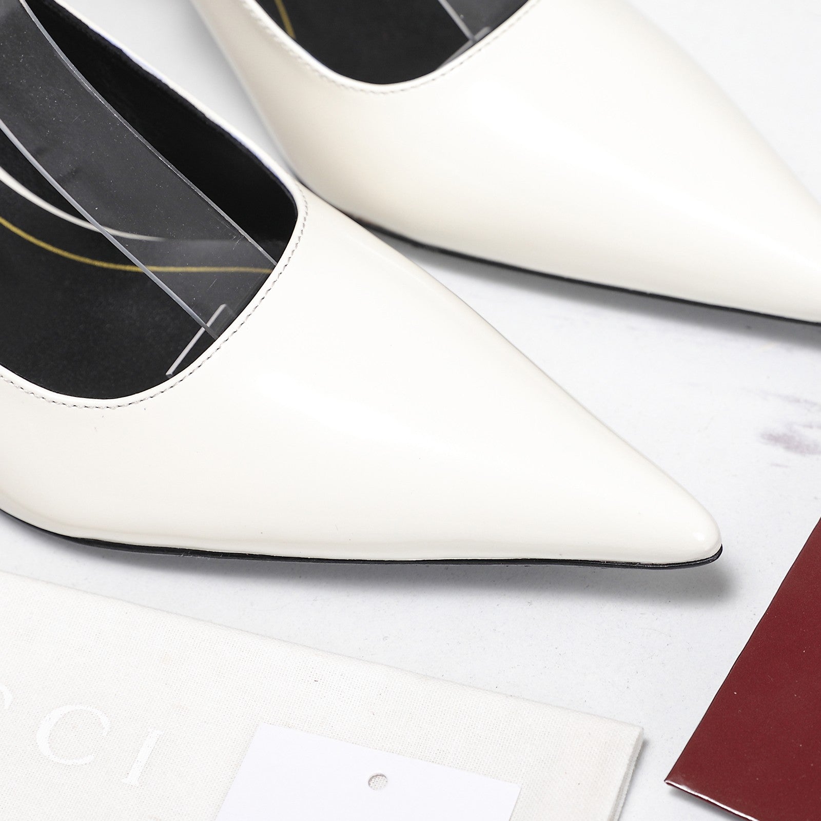 GUCCI 26S HEEL POINTED TOE SLINGBACK PUMPS 75MM IN WHITE CALFSKIN