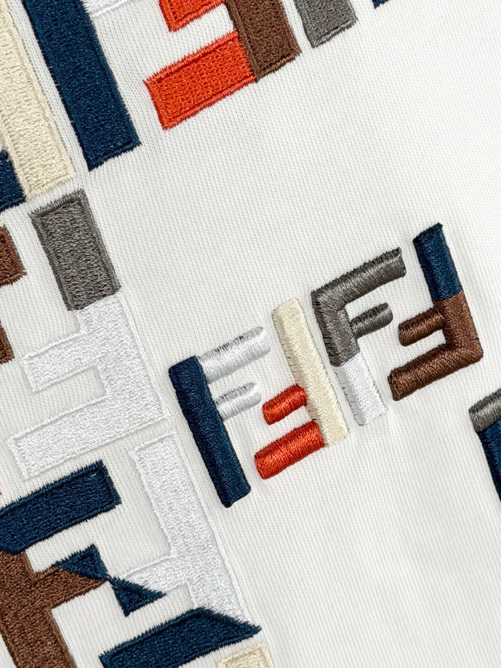 FENDI 26S SHORT SLEEVE T-SHIRT 190