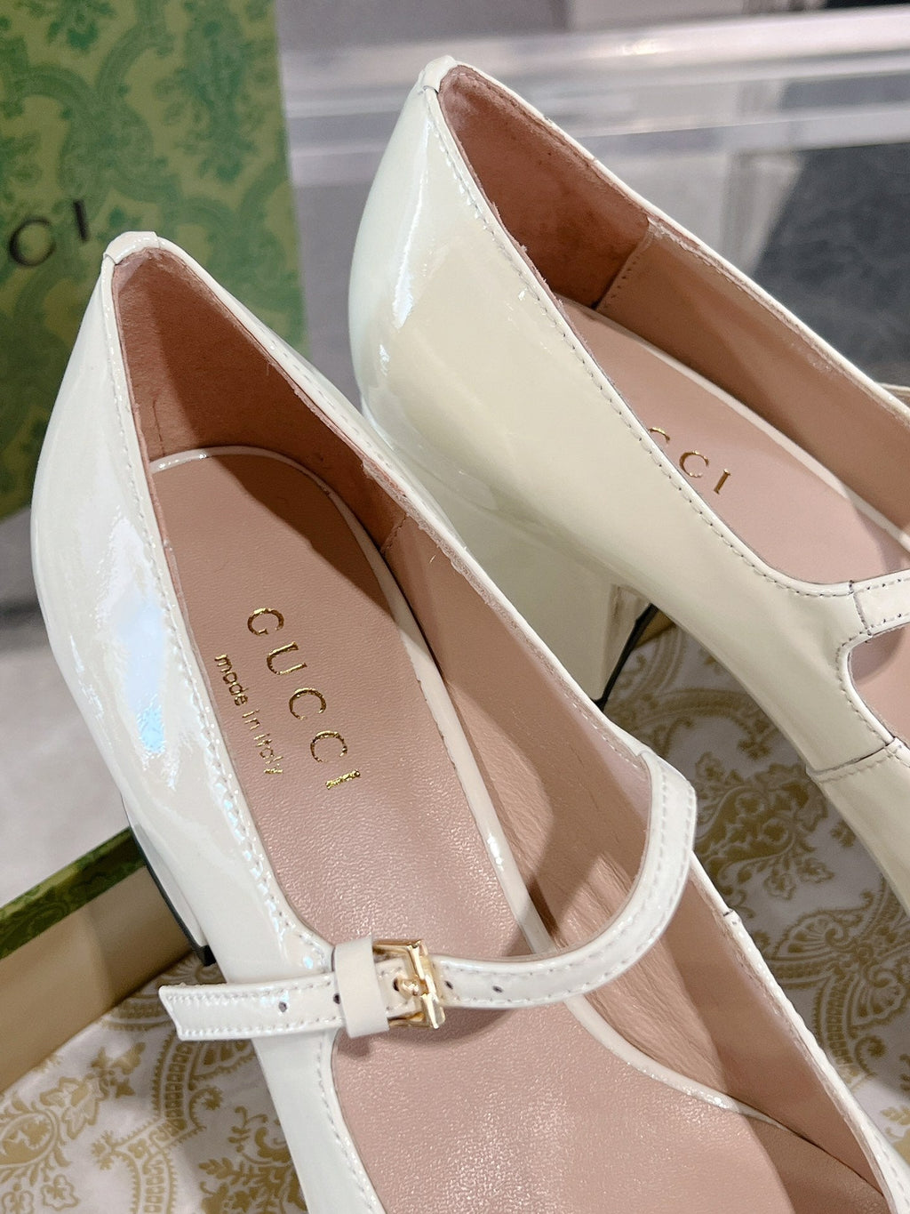 HORSEBIT MARY JANE HEEL IN WHITE CALFSKIN GOLD HARDWARE