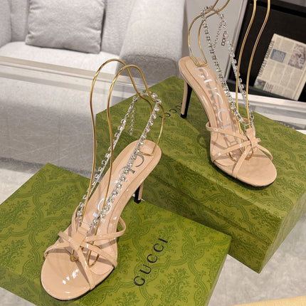 STRAPPY SANDAL WITH RHINESTONE CHAIN IN BEIGE PATENT LEATHER