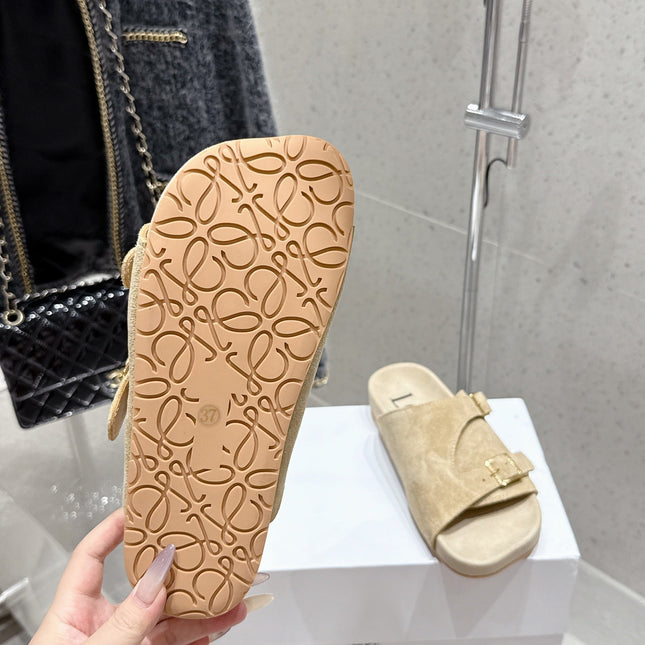 LOEWE 26S EASE SLIDE IN BEIGE SUEDE