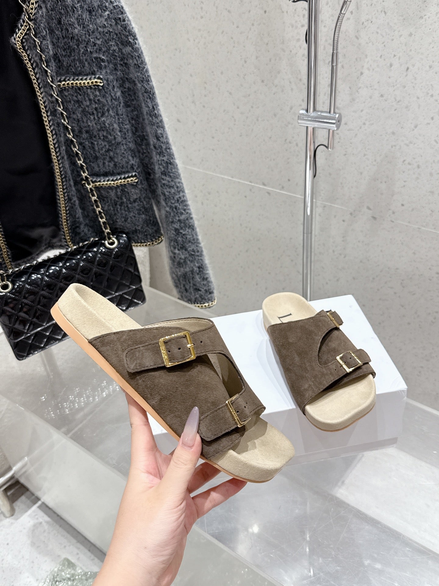 LOEWE 26S EASE SLIDE IN DARK BROWN SUEDE