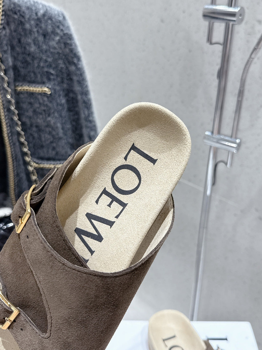 LOEWE 26S EASE SLIDE IN DARK BROWN SUEDE