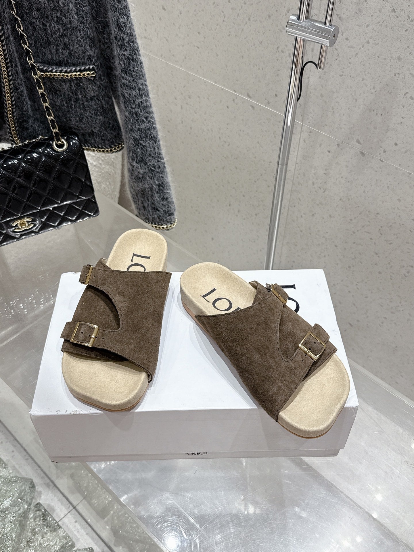 LOEWE 26S EASE SLIDE IN DARK BROWN SUEDE