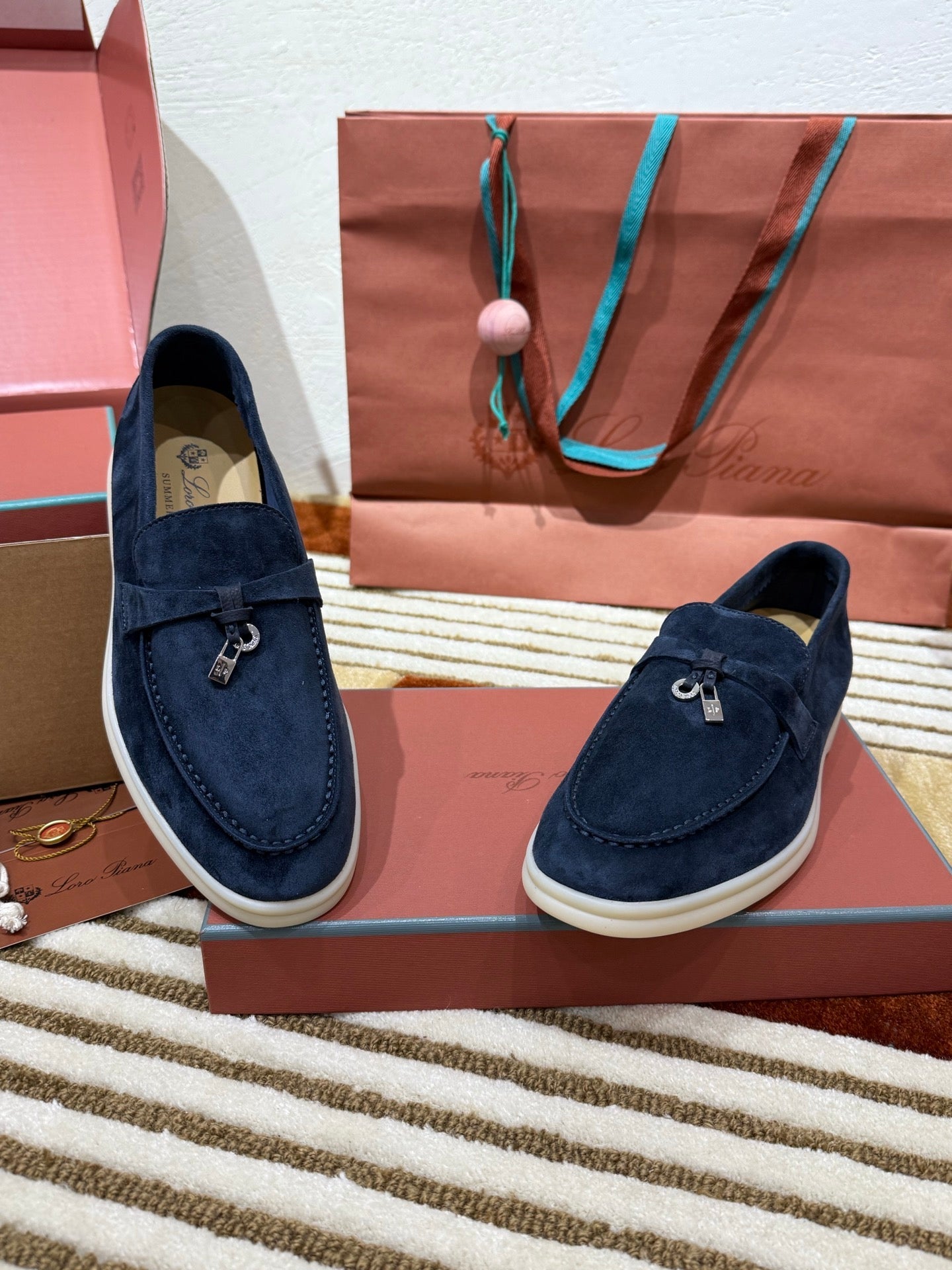 LP SUMMER CHARMS WALK LOAFERS IN NAVY BLUE SUEDE