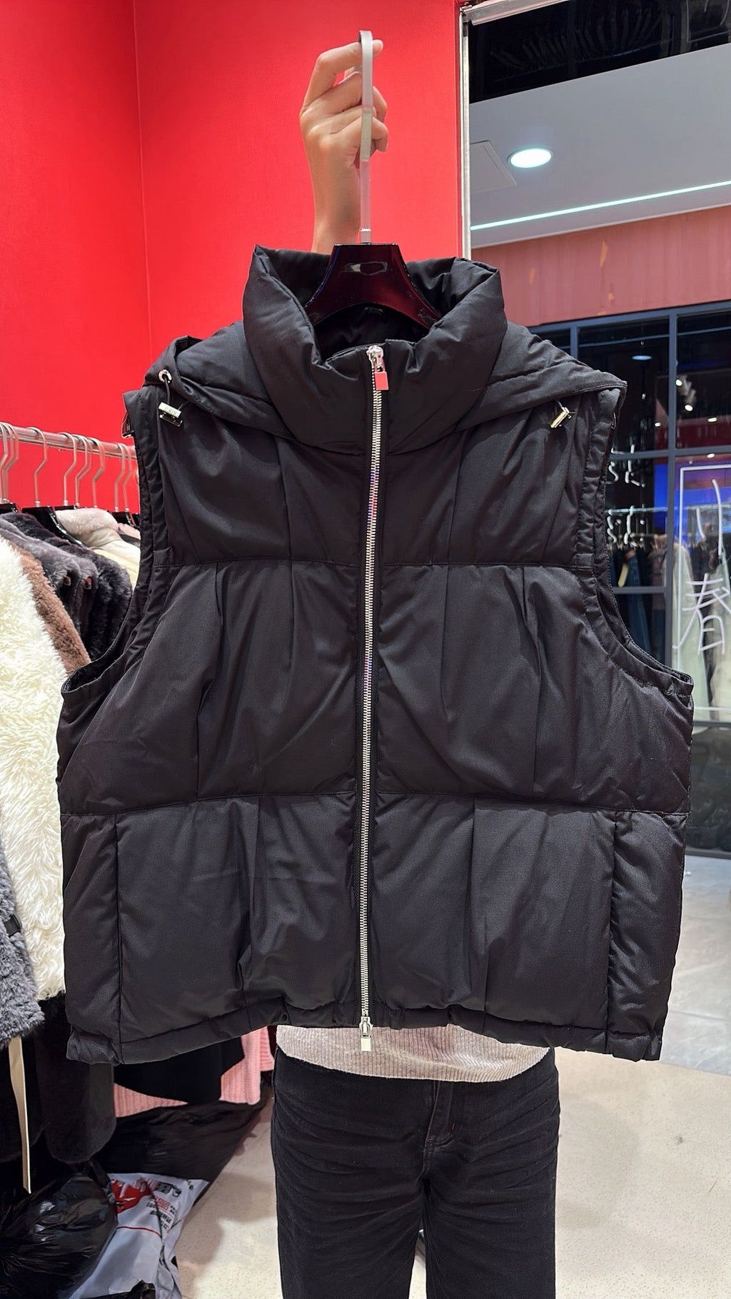 BURBERRY 25S DOWN VEST 0041