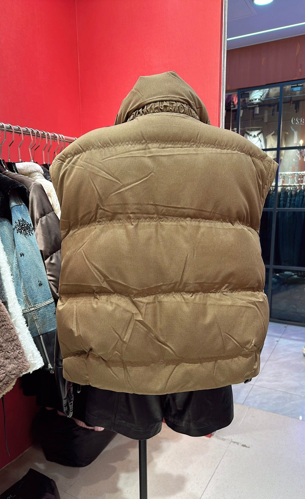 MIUMIU PUFFER VEST STYLE 565