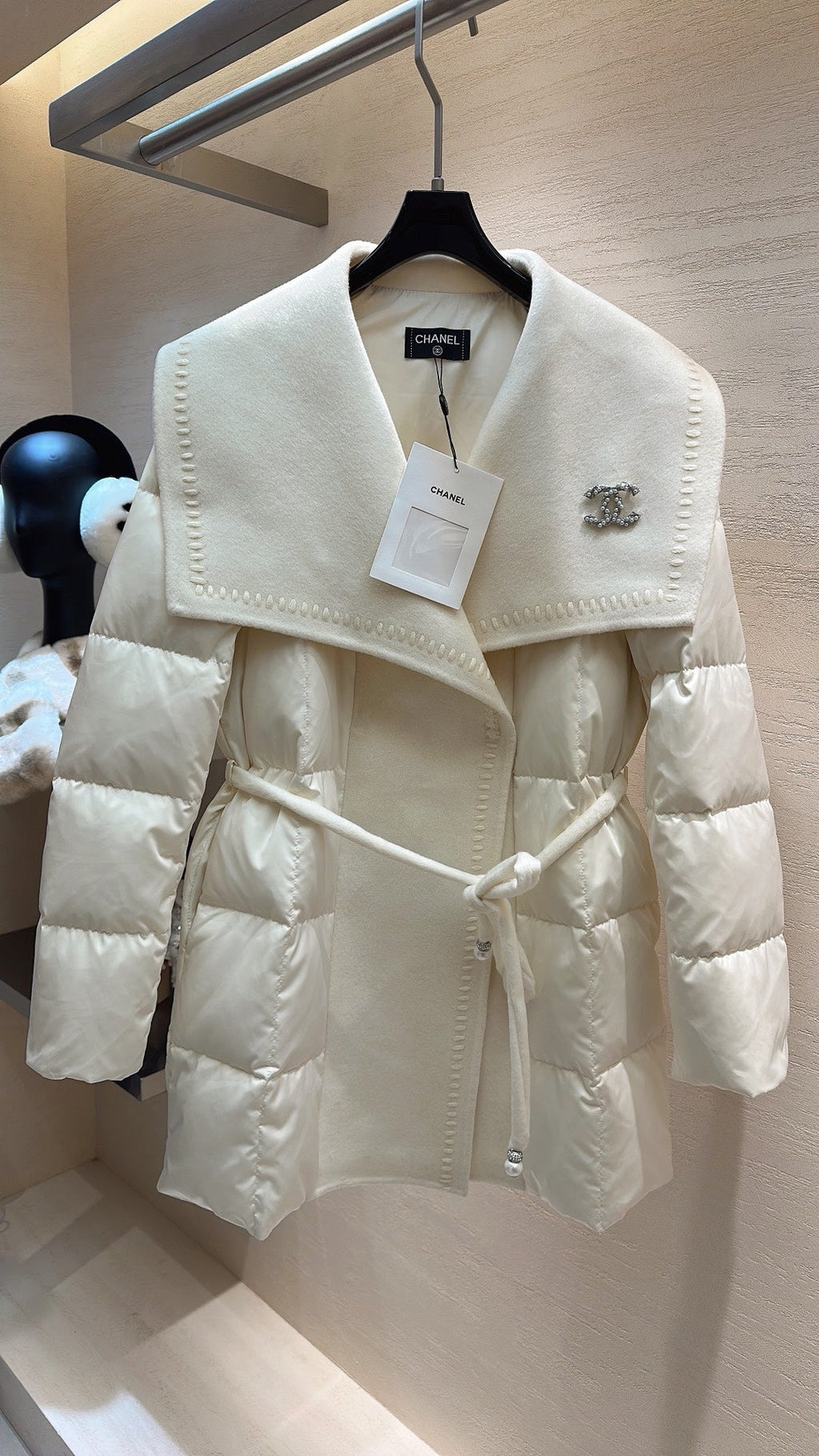 CHANEL 25S REGULAR FIT LONG DOWN JACKET 575