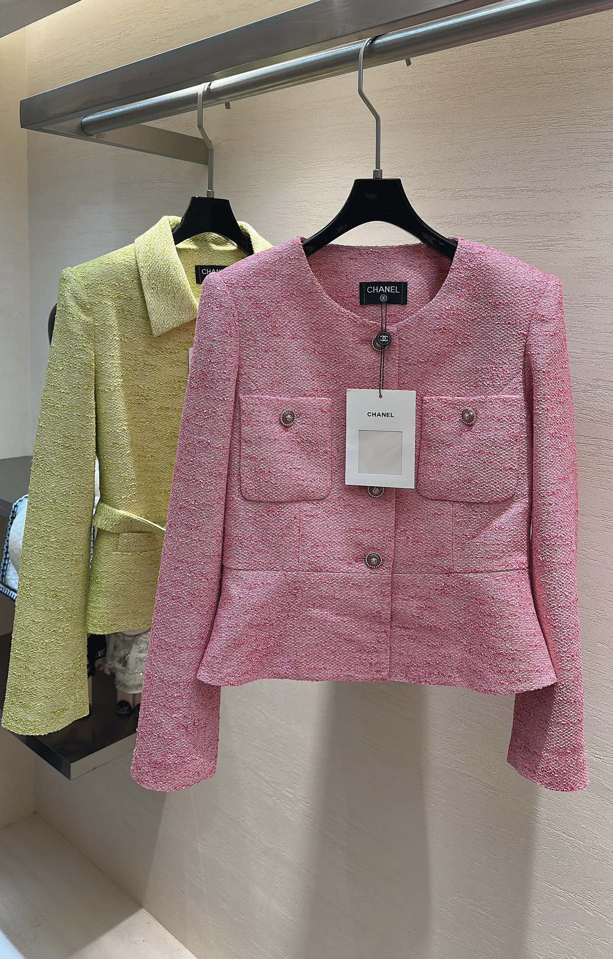 CHANEL 26S TWEED JACKET 874