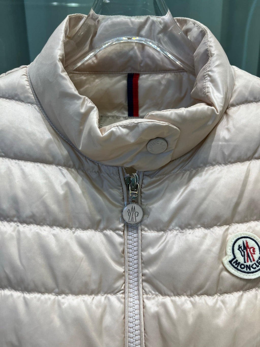 MONCLER 25S DOWN VEST IN BEIGE 009