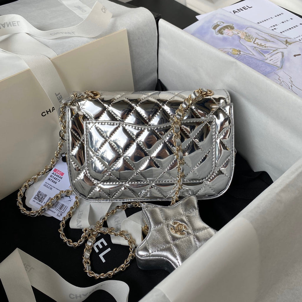 CC MINI 19 FLAP BAG IN SILVER METALLIC CALFSKIN WITH STRAP