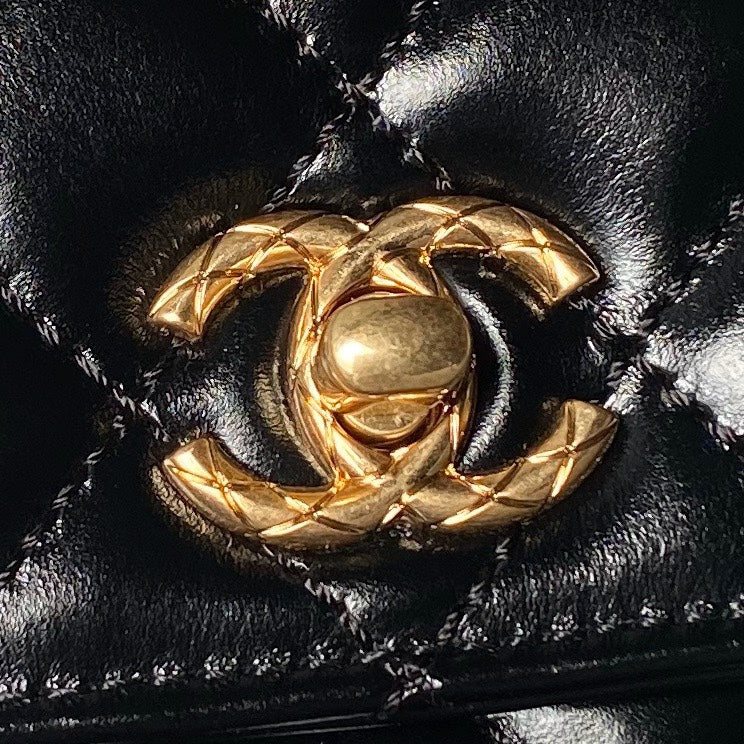 CHANEL 25S CLASSIC COCO HANDLE BAG 23 CM IN BLACK LAMBSKIN WITH GOLD HARDWARE