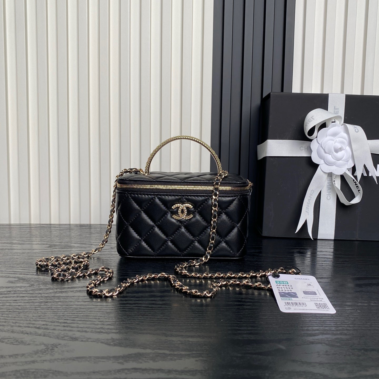 CHANEL 25S VANITY CASE 17 IN BLACK LAMBSKIN GOLD HARDWARE