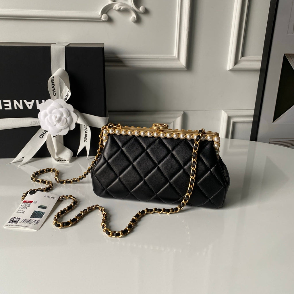 CHANEL 26S CROSSBODY BAG 20 IN BLACK LAMBSKIN