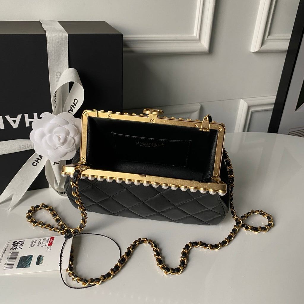 CHANEL 26S CROSSBODY BAG 20 IN BLACK LAMBSKIN