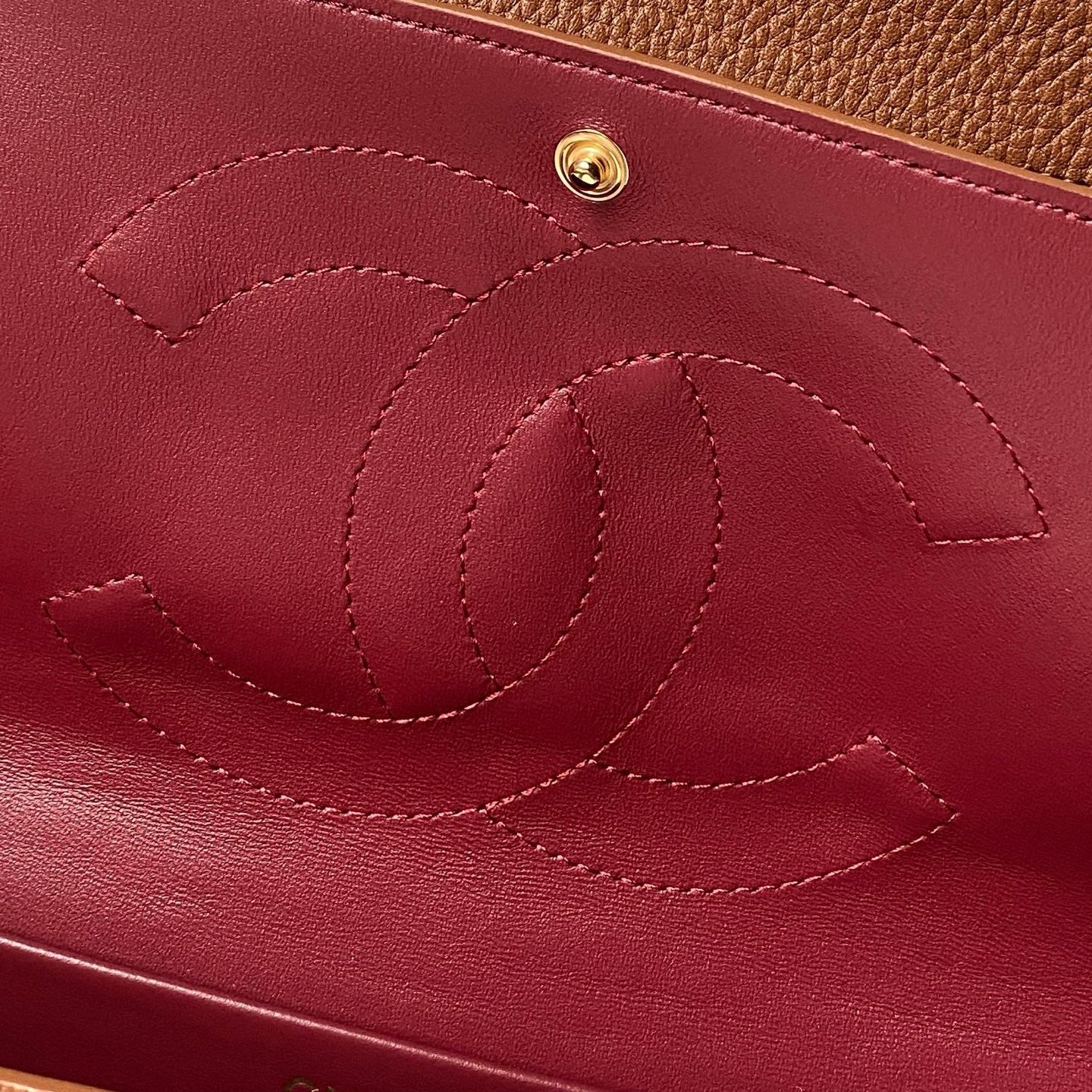 CHANEL 26S CC LOGO SHOULDER BAG 32 IN CAMEL BROWN GRAINED CALFSKIN