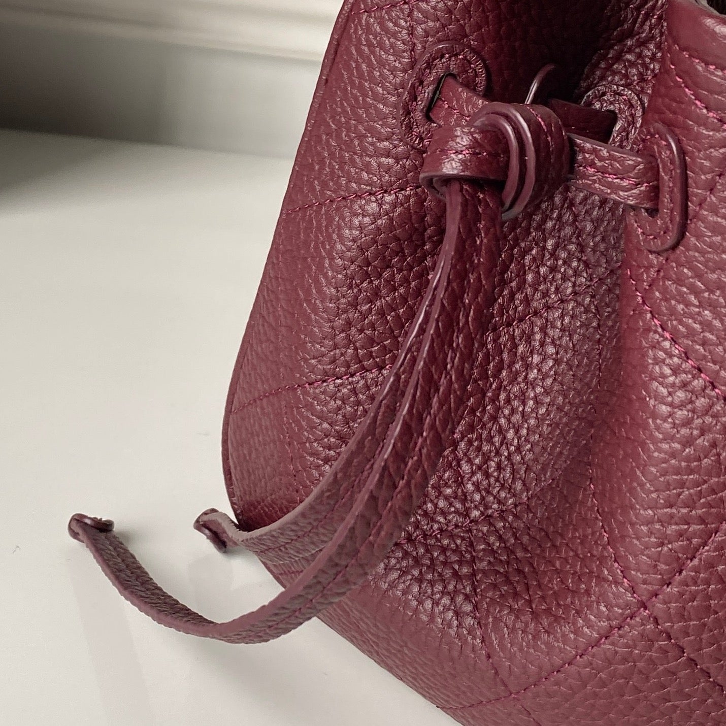 CHANEL 26S BOWLING BAGUETTE BAG 30CM IN BURGUNDY RED CAVIAR CALFSKIN