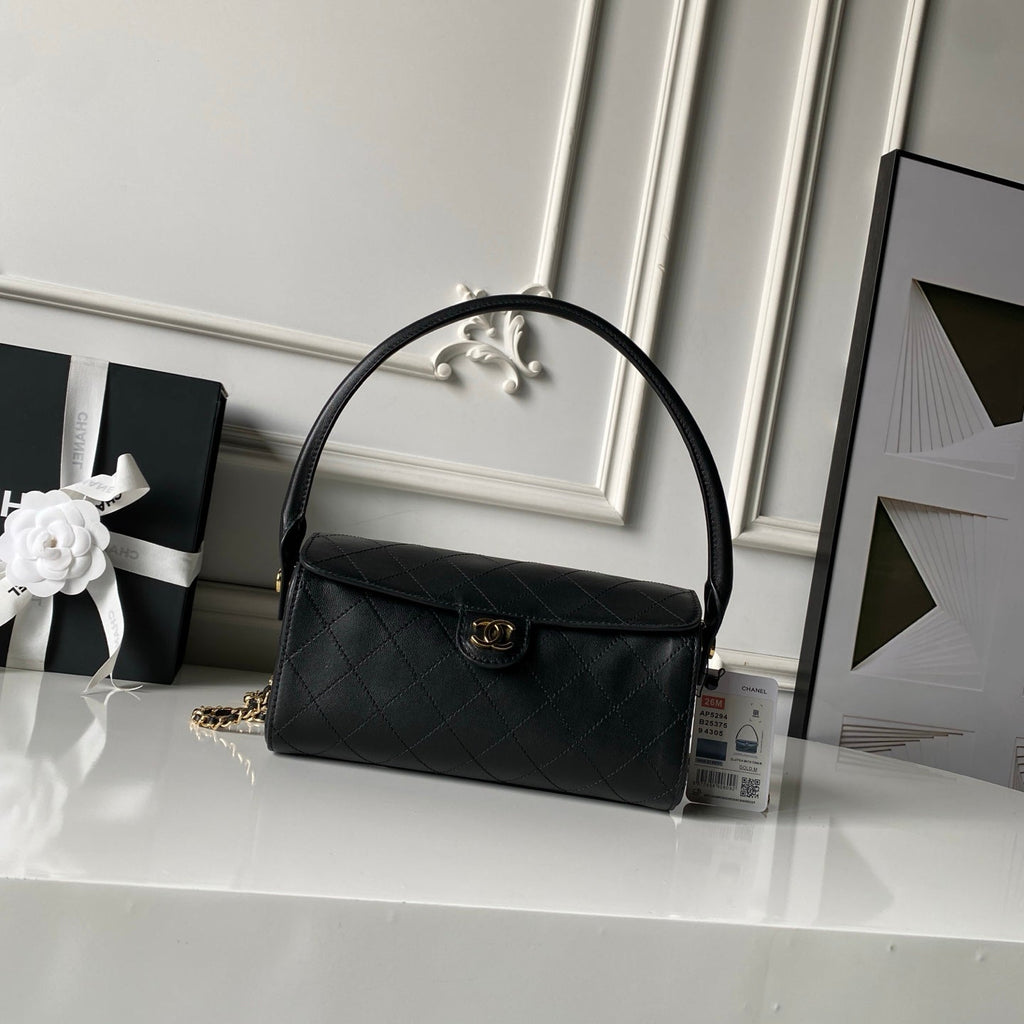 CHANEL 26S BARREL CLUTCH WITH CHAIN 23 IN BLACK QUILTED CALFSKIN GOLD HARDWARE