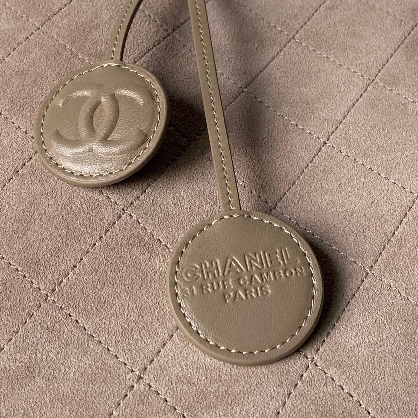 CHANEL 26S BUCKET SHOULDER BAG 27 IN TAUPE BROWN SUEDE AND CALFSKIN GOLD HARDWARE