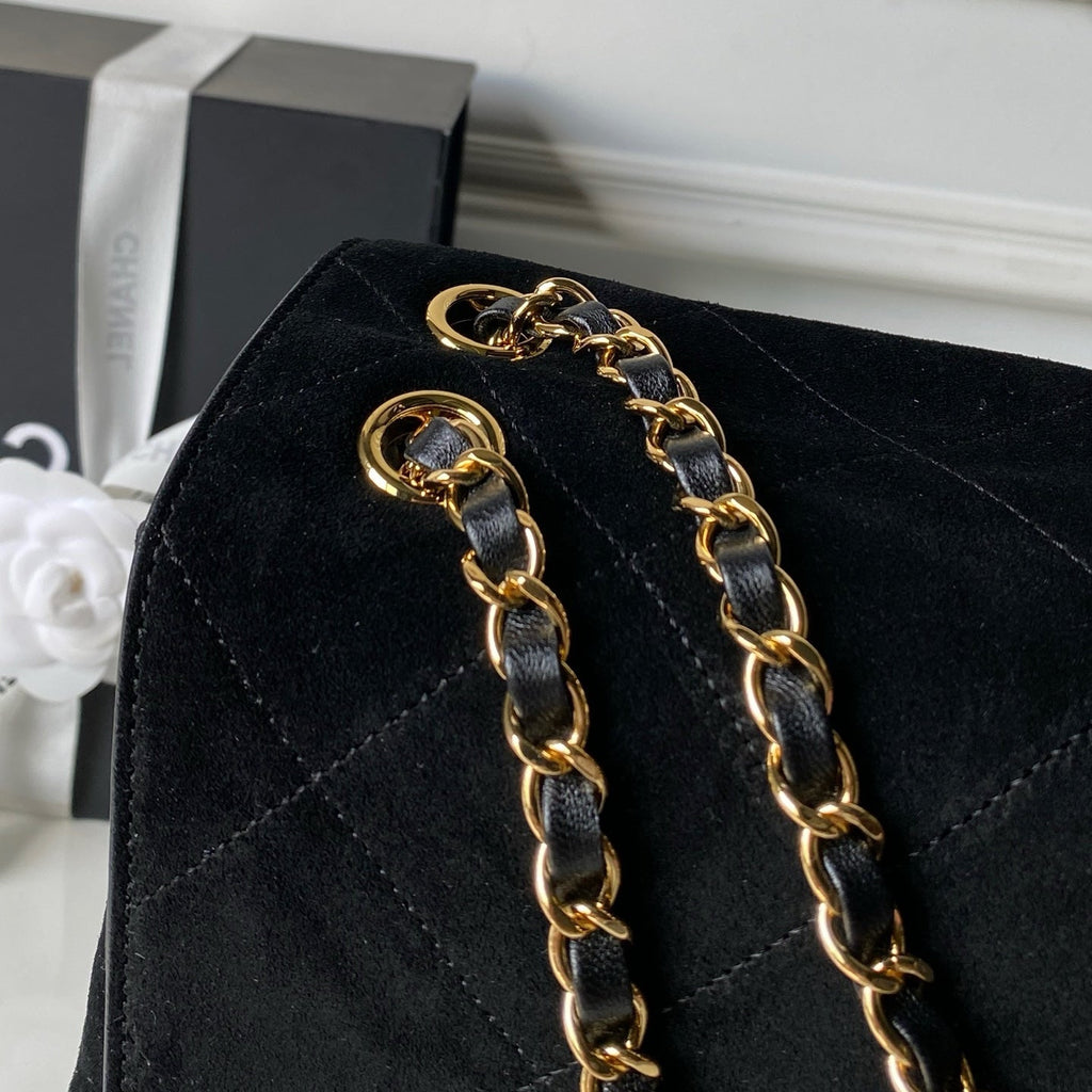 CHANEL 26S CLASSIC FLAP MEDIUM 39 IN BLACK QUILTED SUEDE AND CALFSKIN GOLD HARDWARE