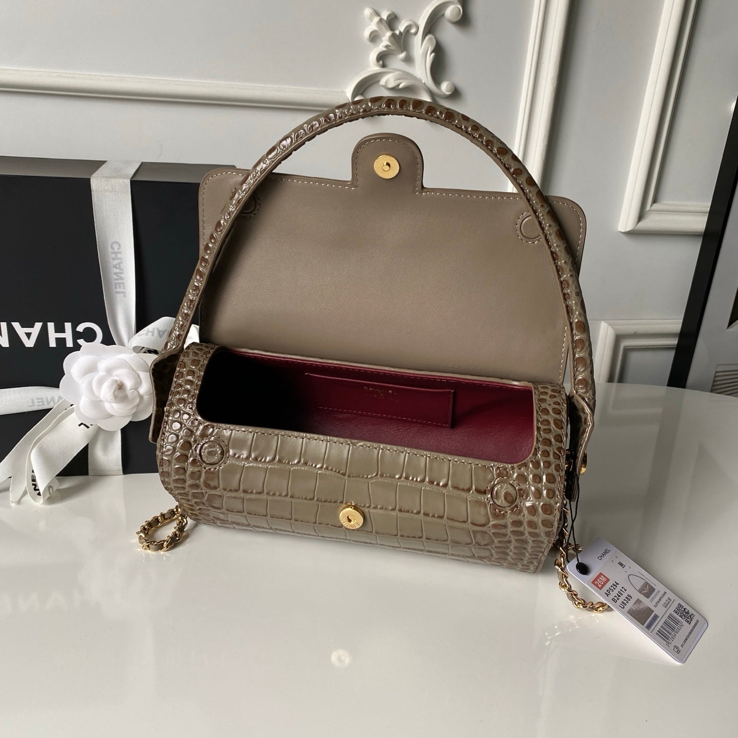 CHANEL 26S BARREL CLUTCH WITH CHAIN 23 IN KHAKI BROWN CROCODILE-EMBOSSED CALFSKIN GOLD HARDWARE