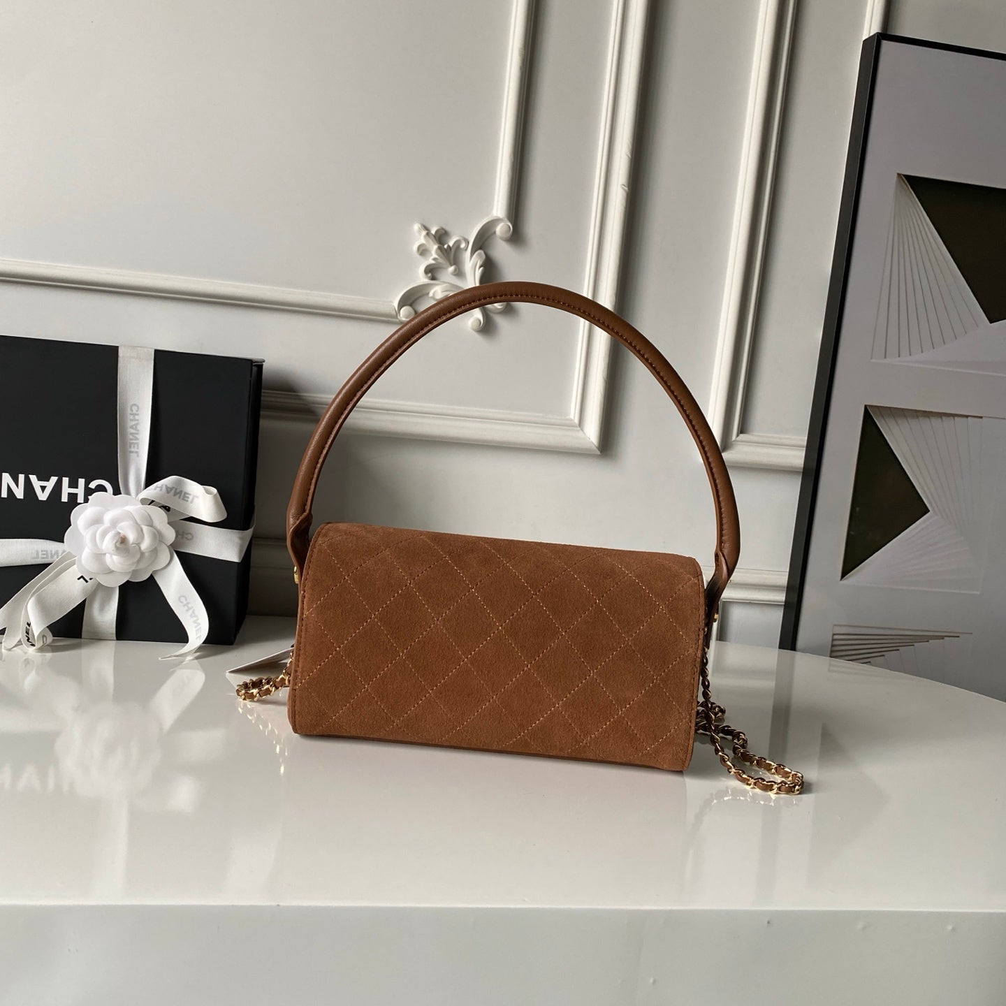 CHANEL 26S BARREL CLUTCH WITH CHAIN 23 IN CARAMEL BROWN SUEDE AND CALFSKIN GOLD HARDWARE