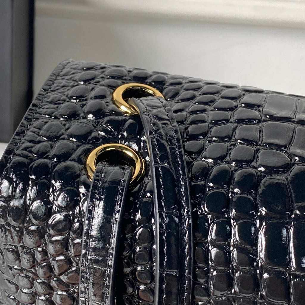 CHANEL 26S CC LOGO SHOULDER BAG 32 IN BLACK CROCODILE-EMBOSSED CALFSKIN GOLD HARDWARE